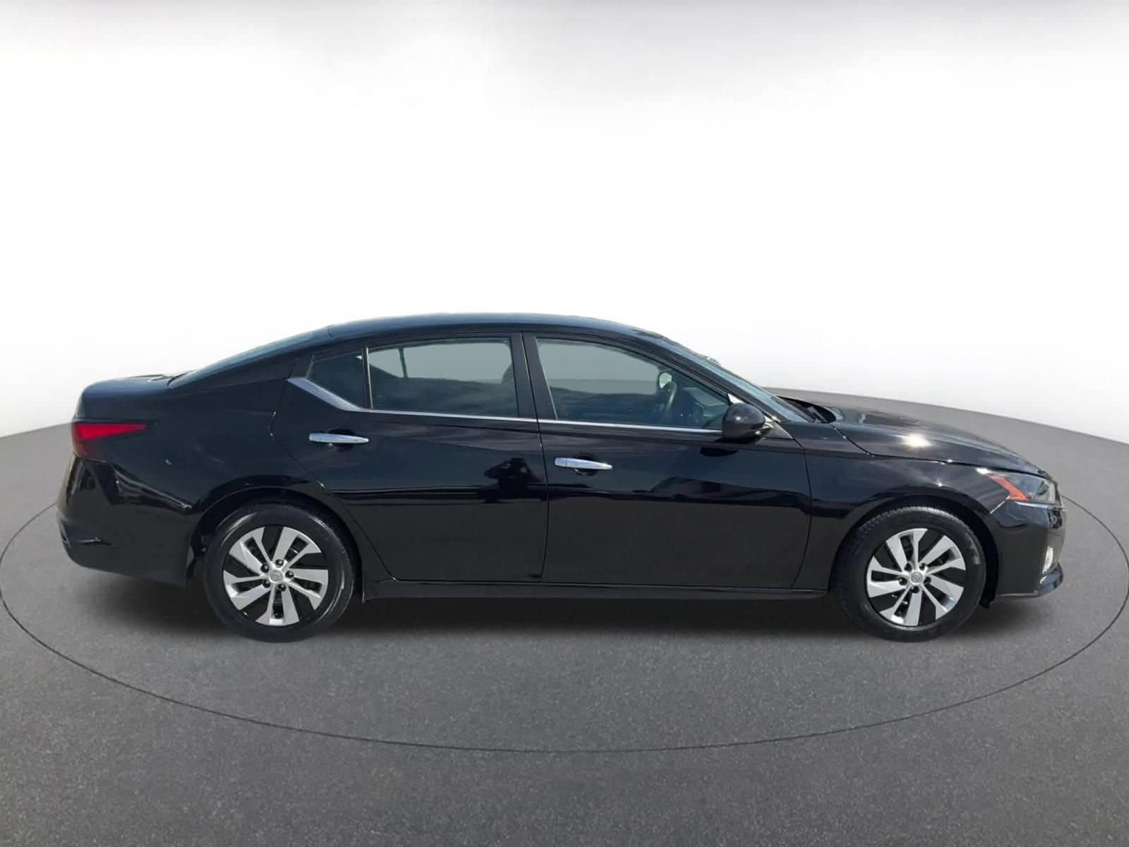 Thumbnail: 2023 Nissan Altima - 16