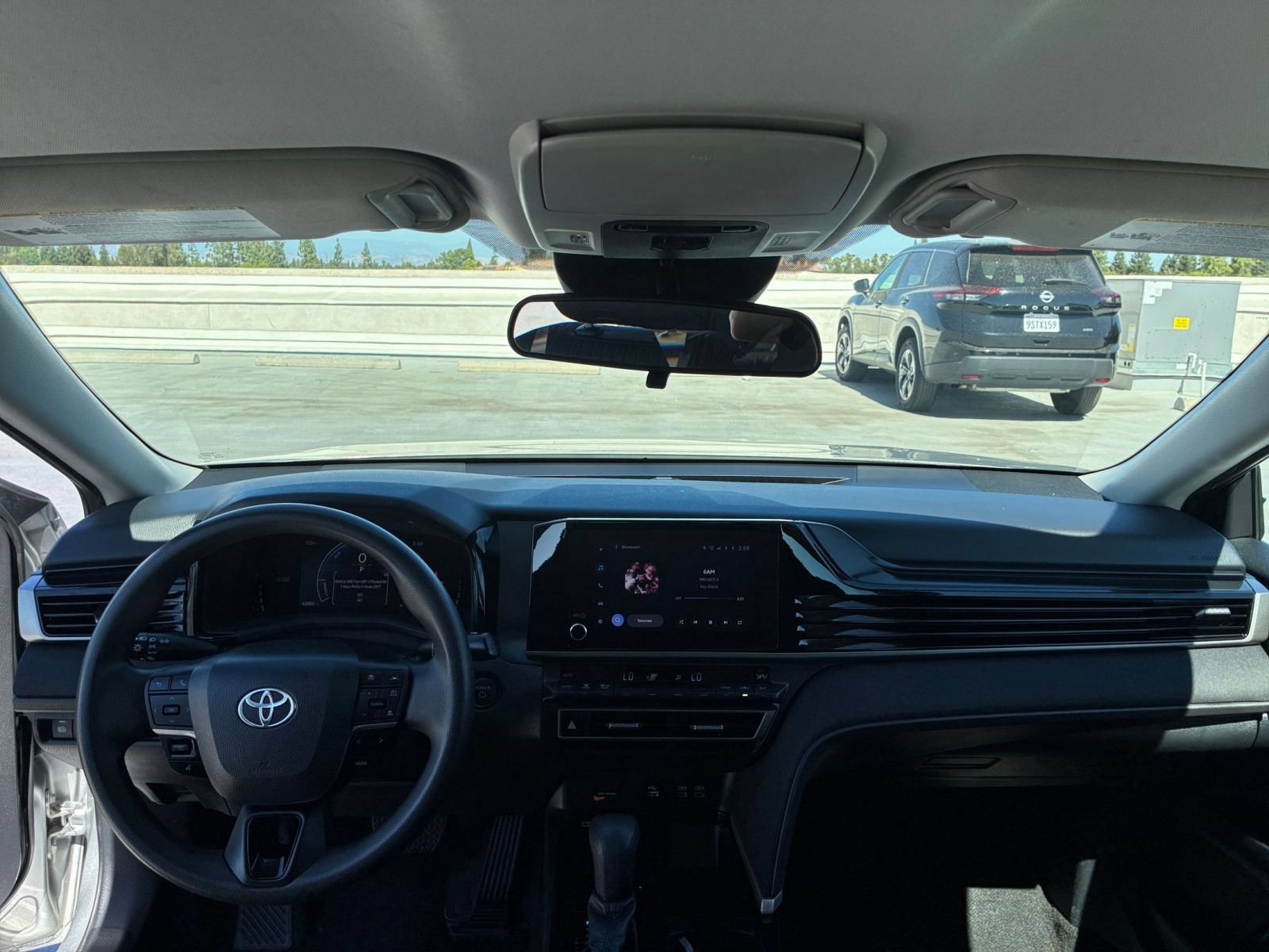 Thumbnail: 2025 Toyota Camry - 32