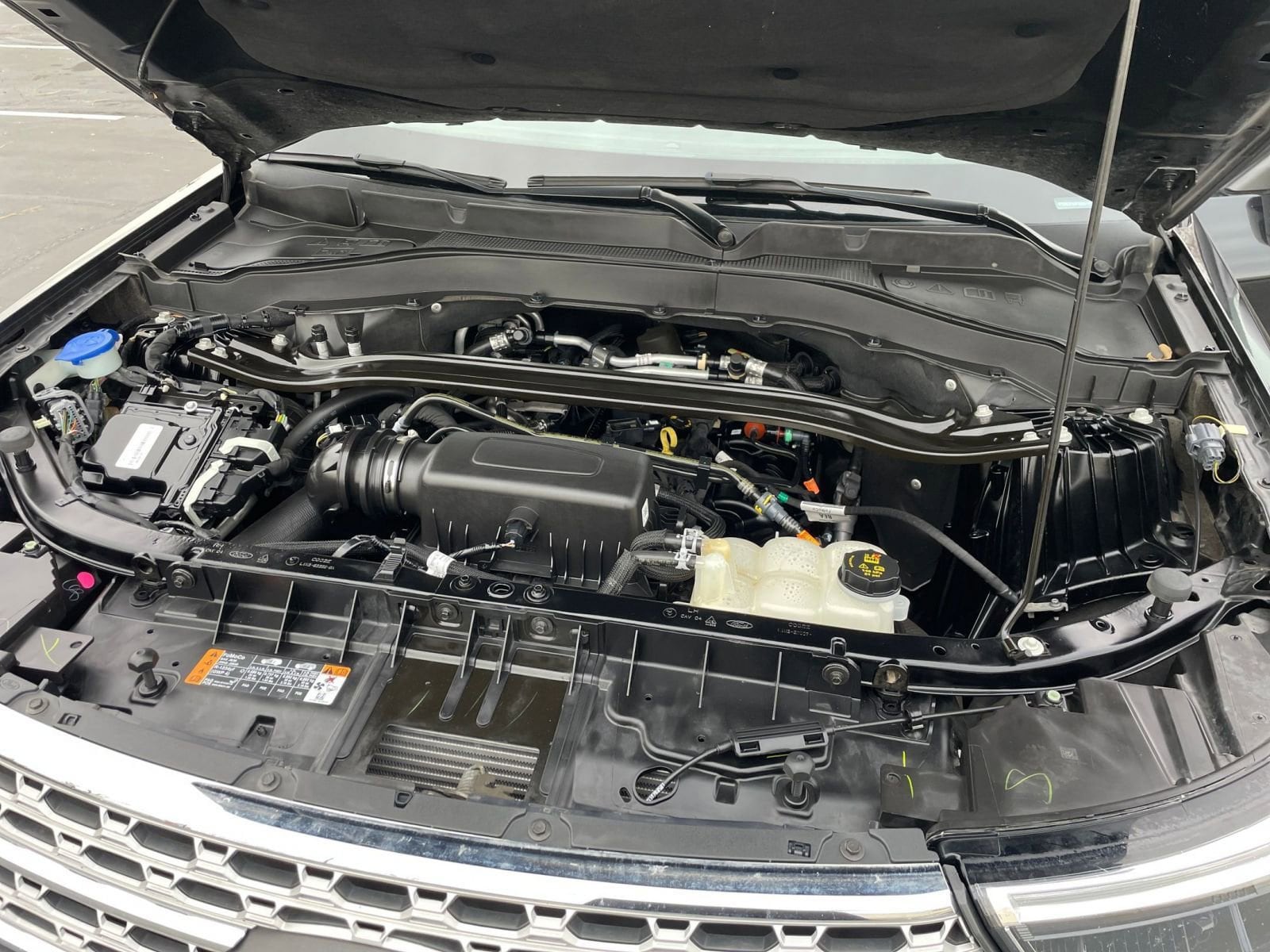 Thumbnail: 2023 Ford Explorer - 32