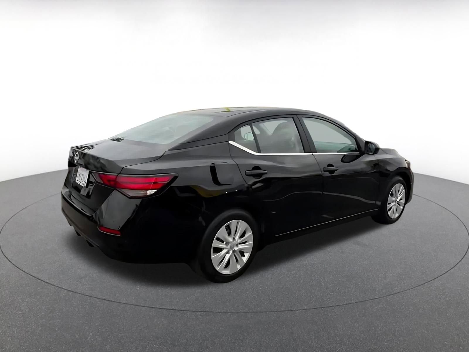 Thumbnail: 2024 Nissan Sentra - 14