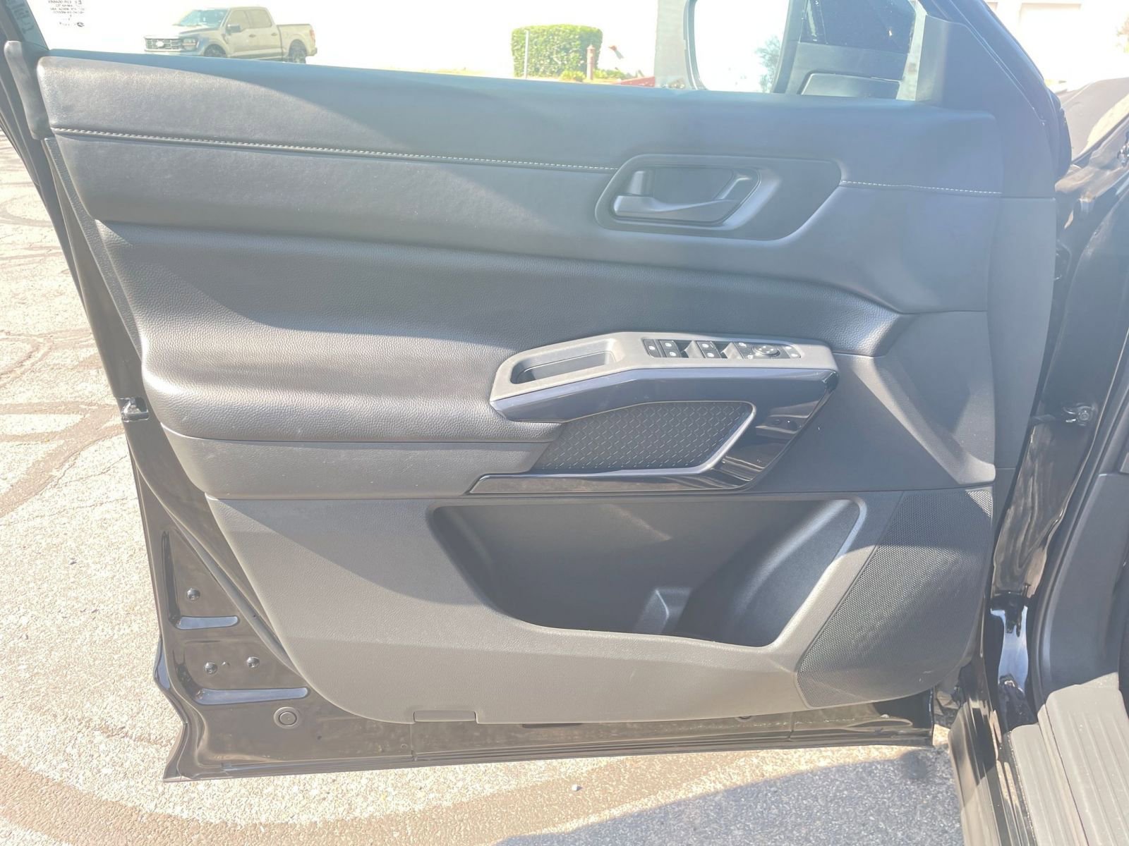 Thumbnail: 2025 Nissan Pathfinder - 18