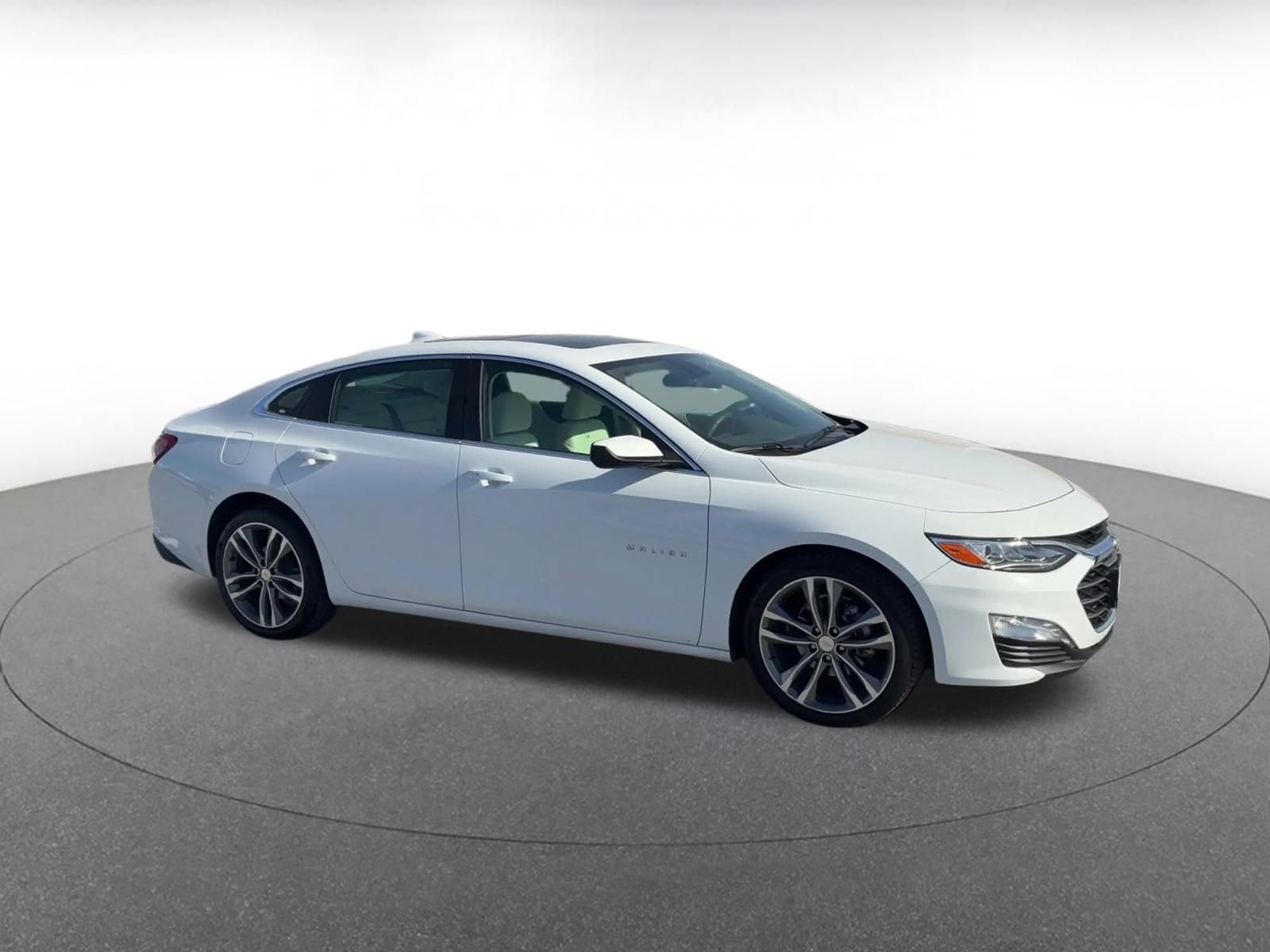 Thumbnail: 2024 Chevrolet Malibu - 2