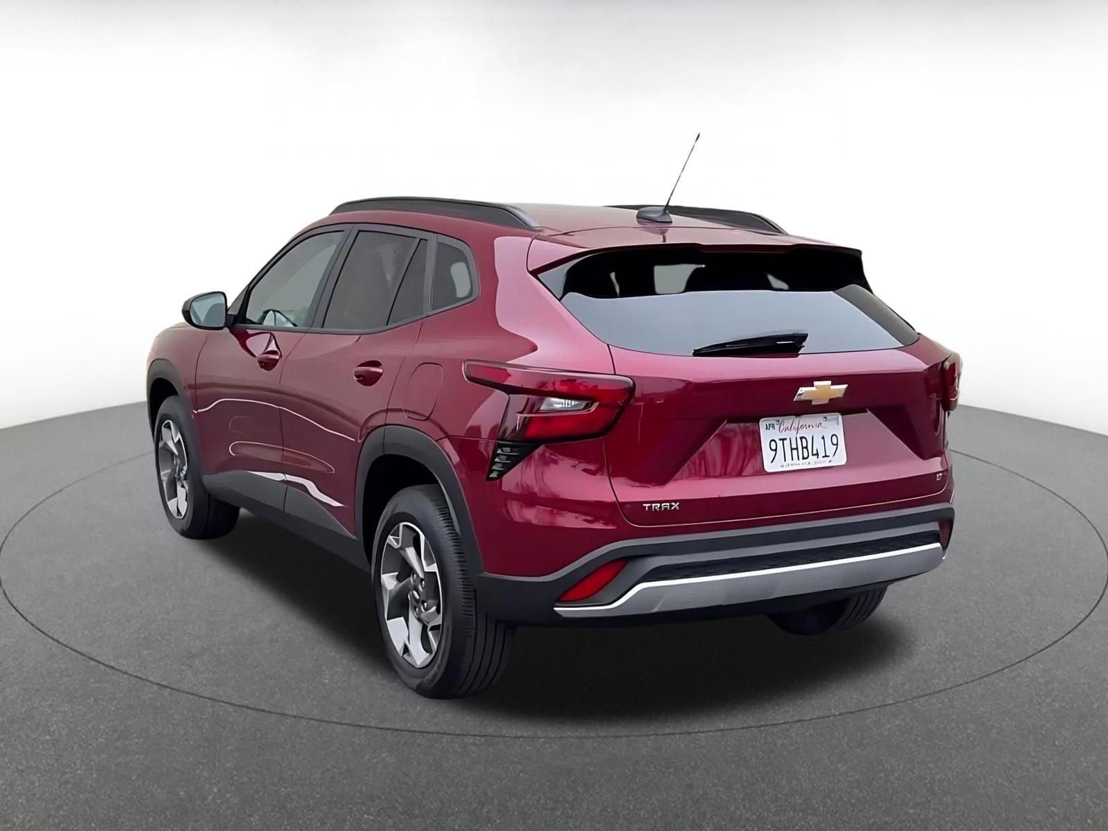 Thumbnail: 2025 Chevrolet Trax - 11