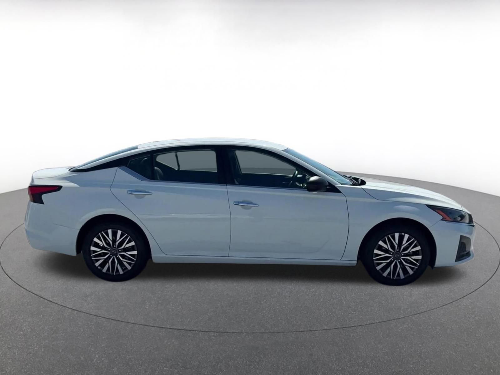 Thumbnail: 2025 Nissan Altima - 16