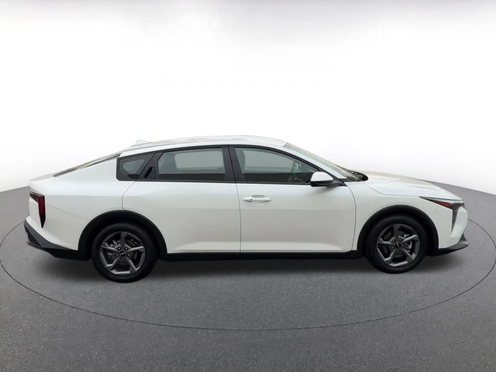 Thumbnail: 2025 Kia K4 - 15