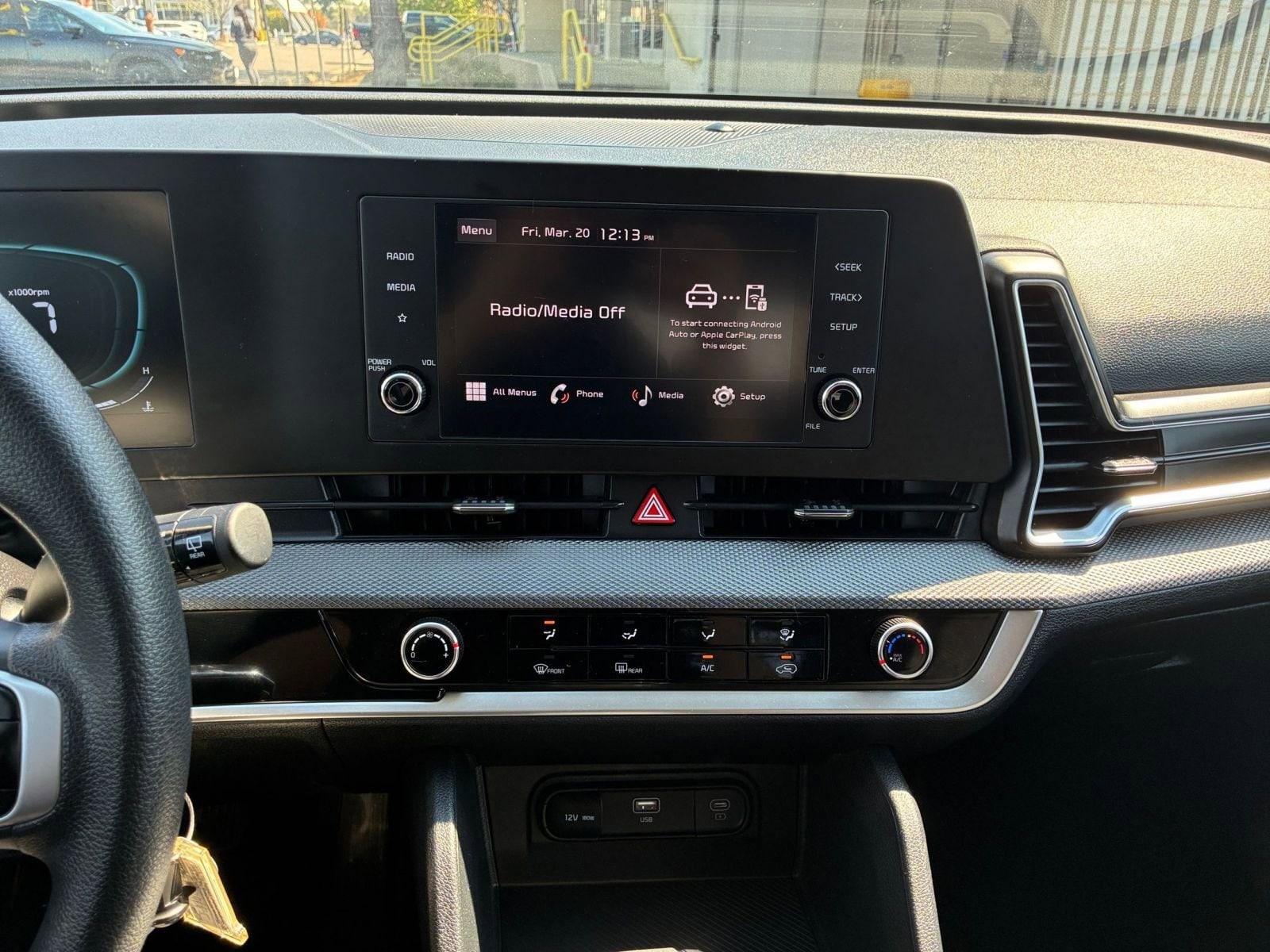 Thumbnail: 2025 Kia Sportage - 17