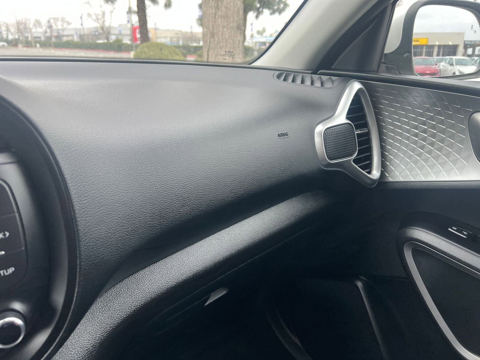 Thumbnail: 2025 Kia Soul - 33