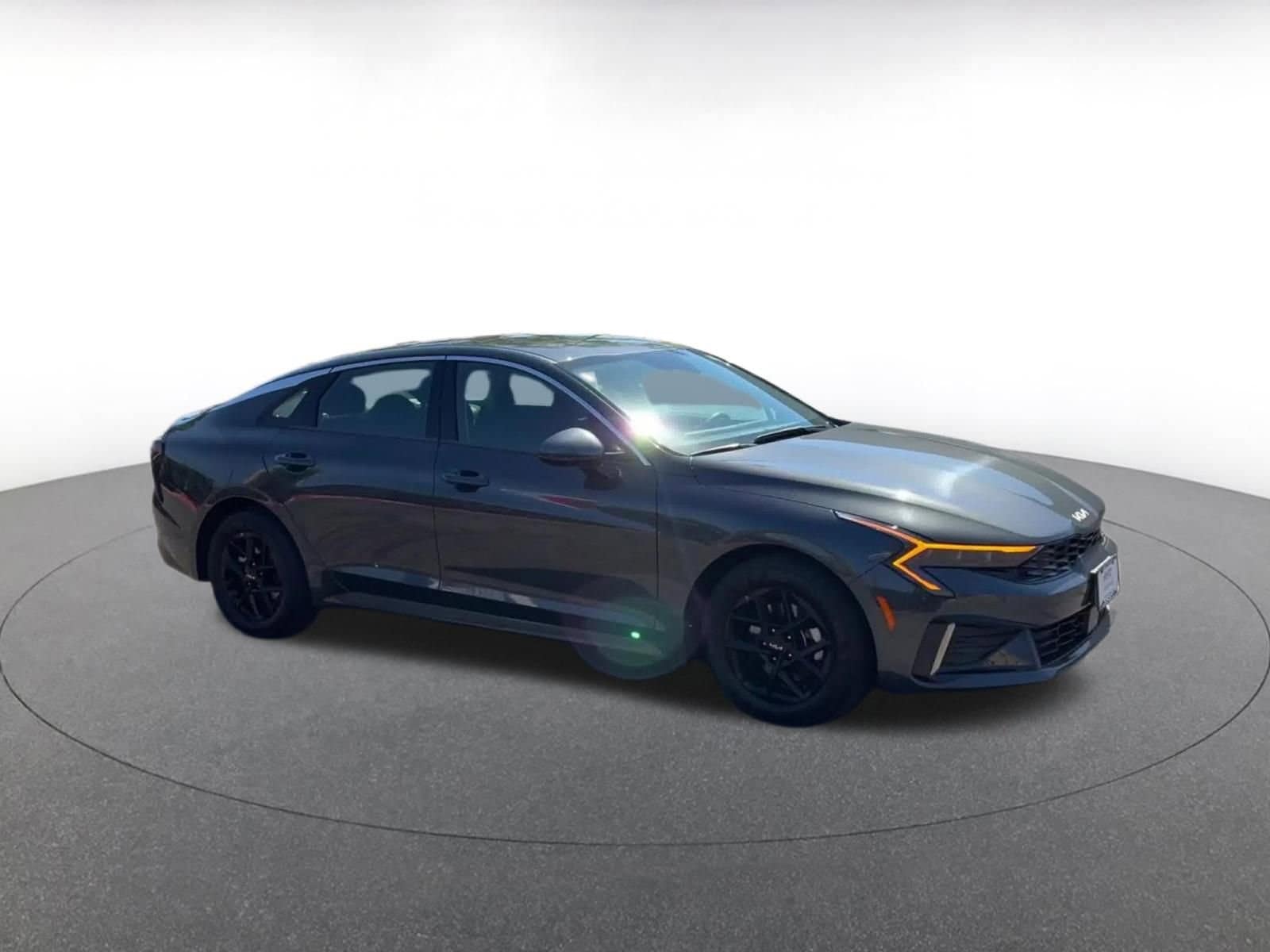 Thumbnail: 2025 Kia K5 - 2