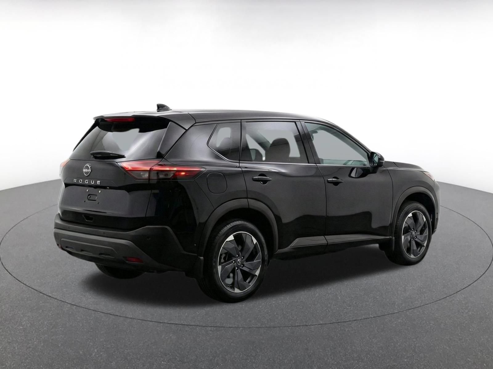 Thumbnail: 2025 Nissan Rogue - 10