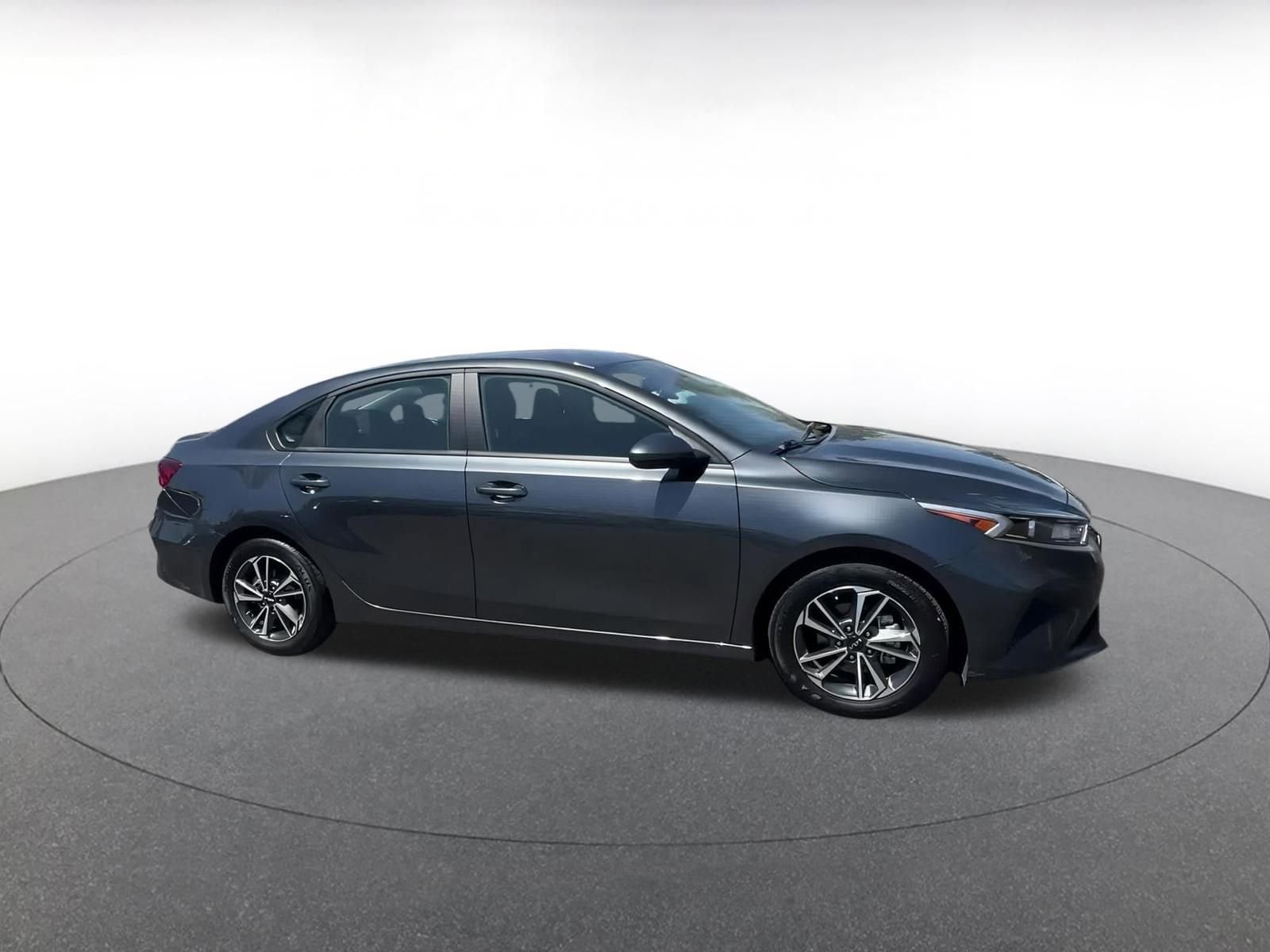 Thumbnail: 2024 Kia Forte - 2
