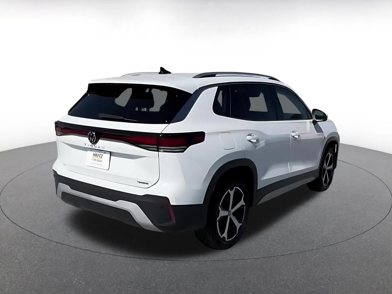 Thumbnail: 2026 Volkswagen Tiguan - 12