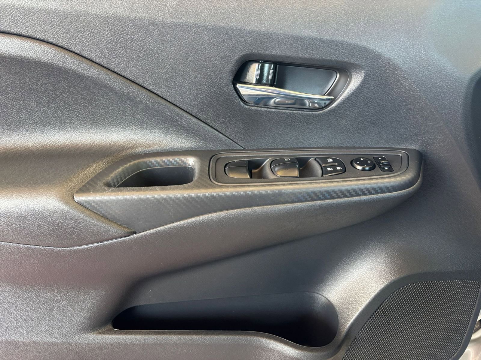 Thumbnail: 2025 Nissan Versa - 18