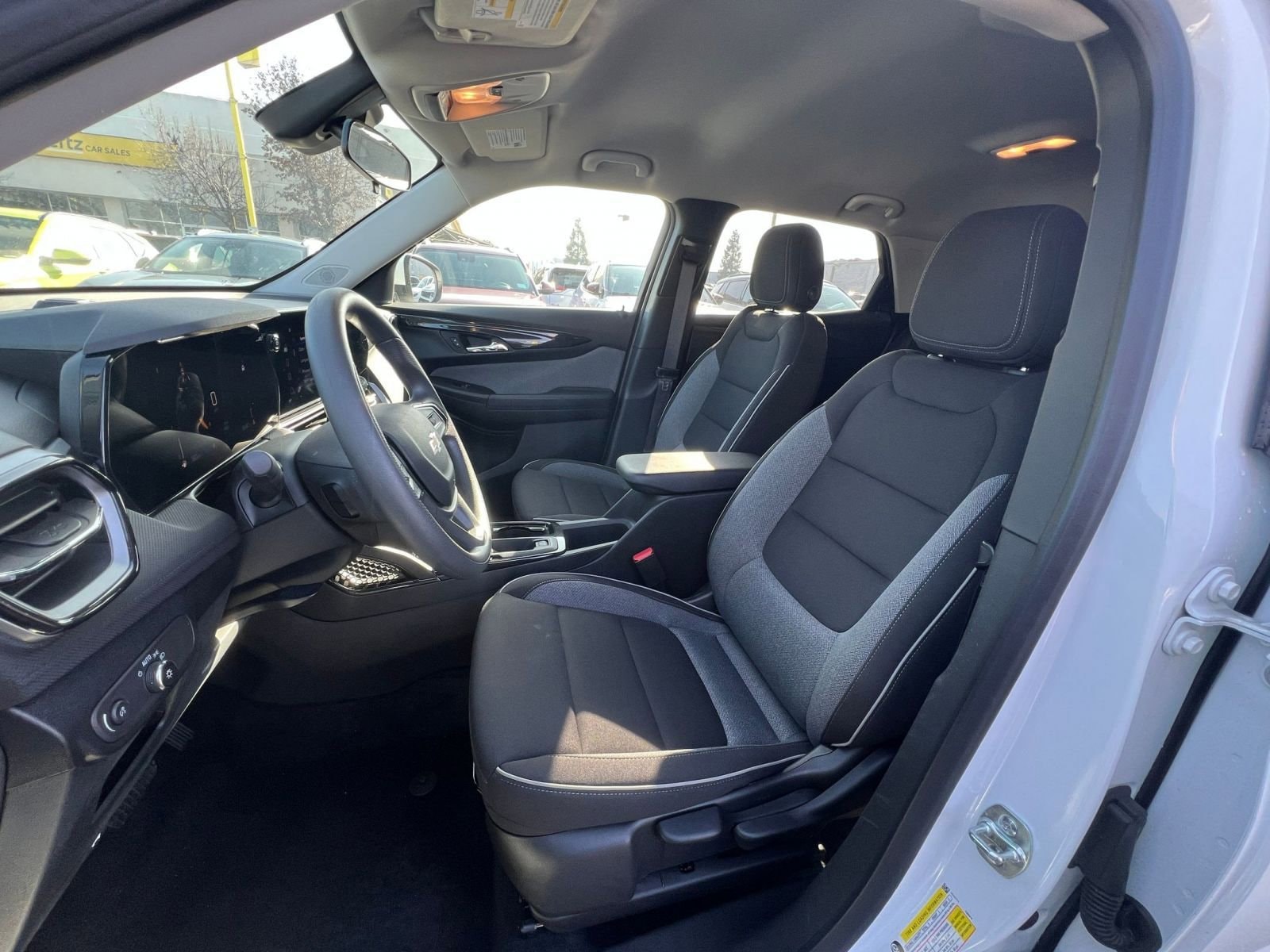 Thumbnail: 2025 Chevrolet TrailBlazer - 34