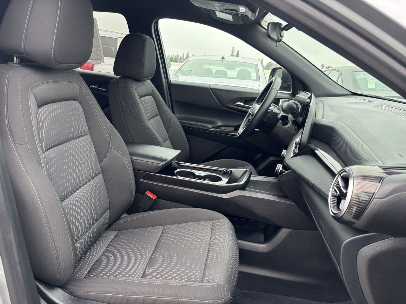 Thumbnail: 2025 Chevrolet Equinox - 35