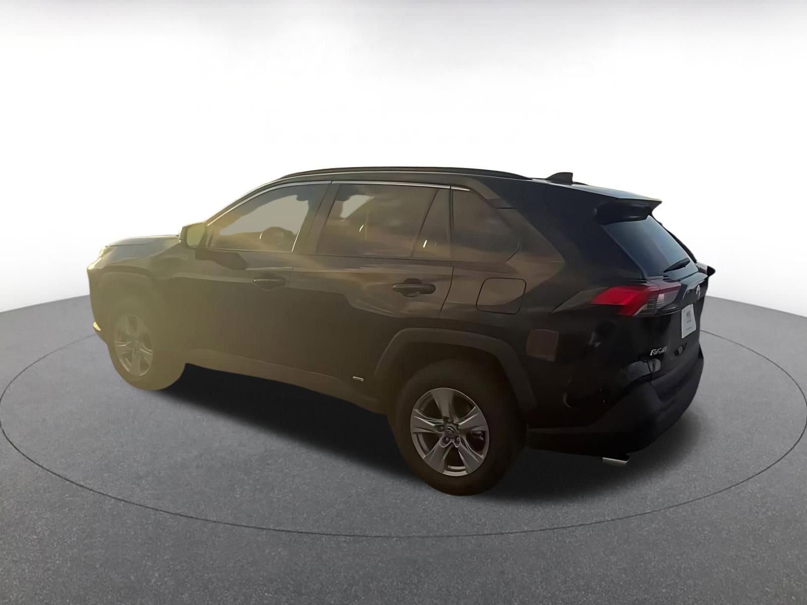 Thumbnail: 2025 Toyota RAV4 - 10