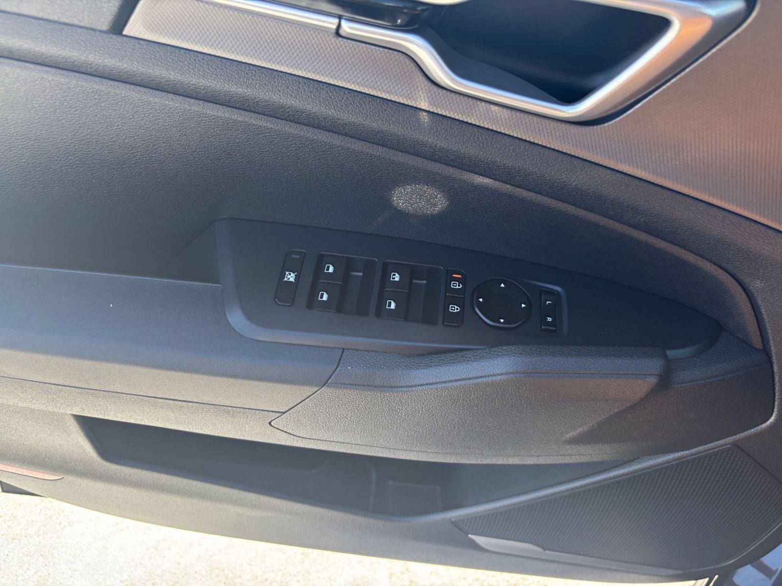 Thumbnail: 2026 Kia Sportage - 18