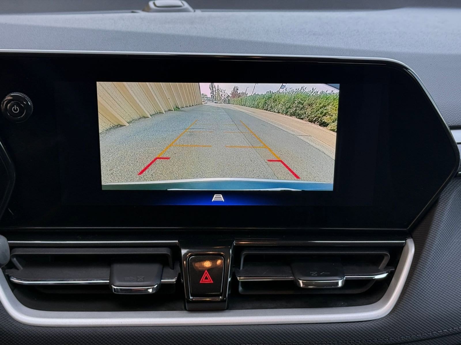 Thumbnail: 2025 Chevrolet TrailBlazer - 17