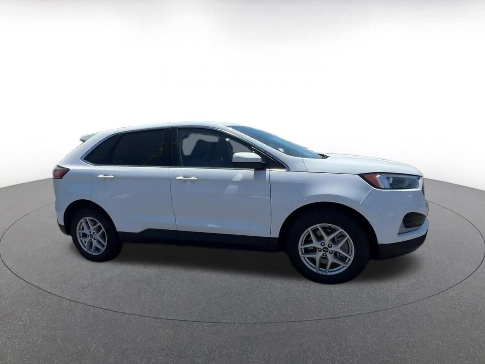 Thumbnail: 2024 Ford Edge - 2