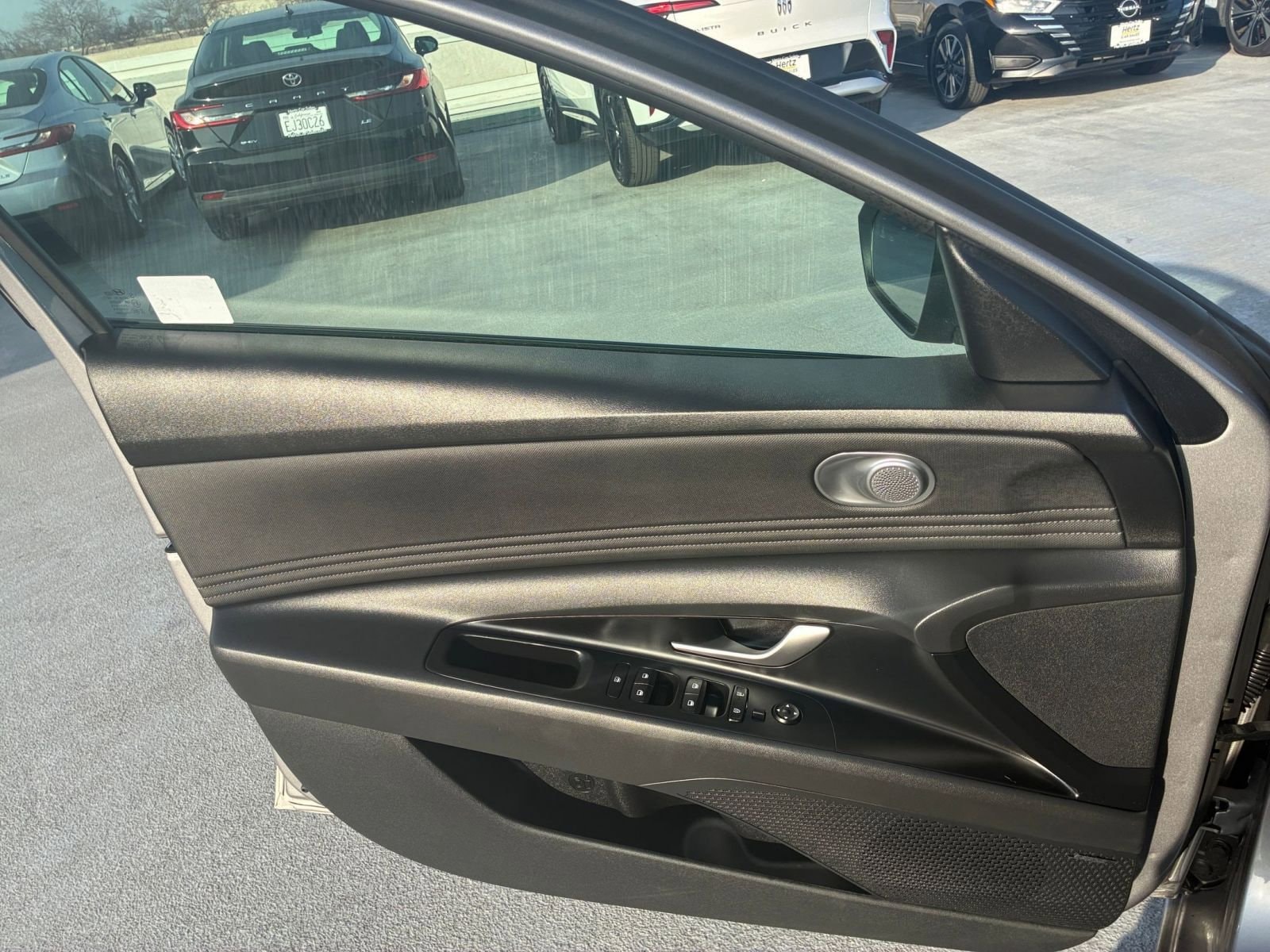 Thumbnail: 2025 Hyundai Elantra - 18