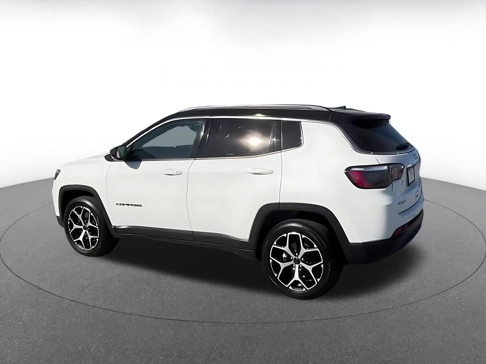 Thumbnail: 2025 Jeep Compass - 8