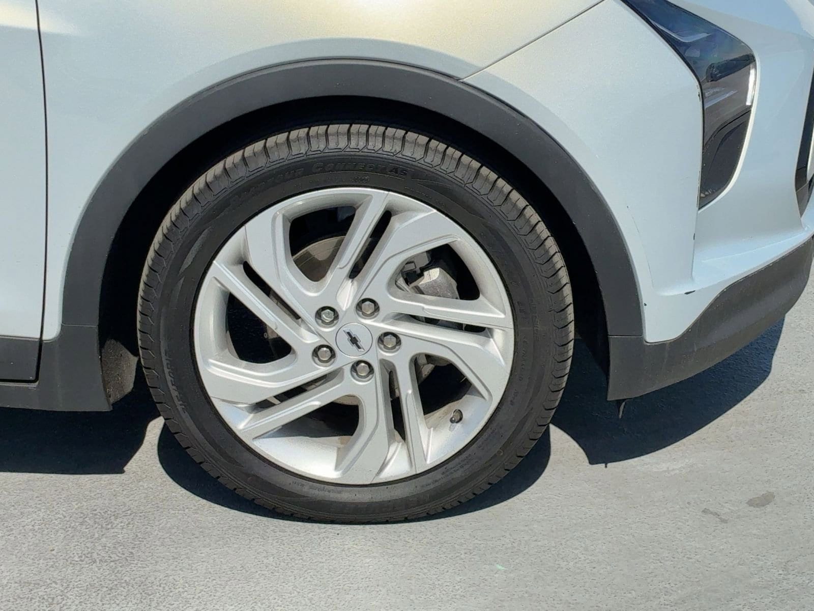 Thumbnail: 2023 Chevrolet Bolt EV - 8