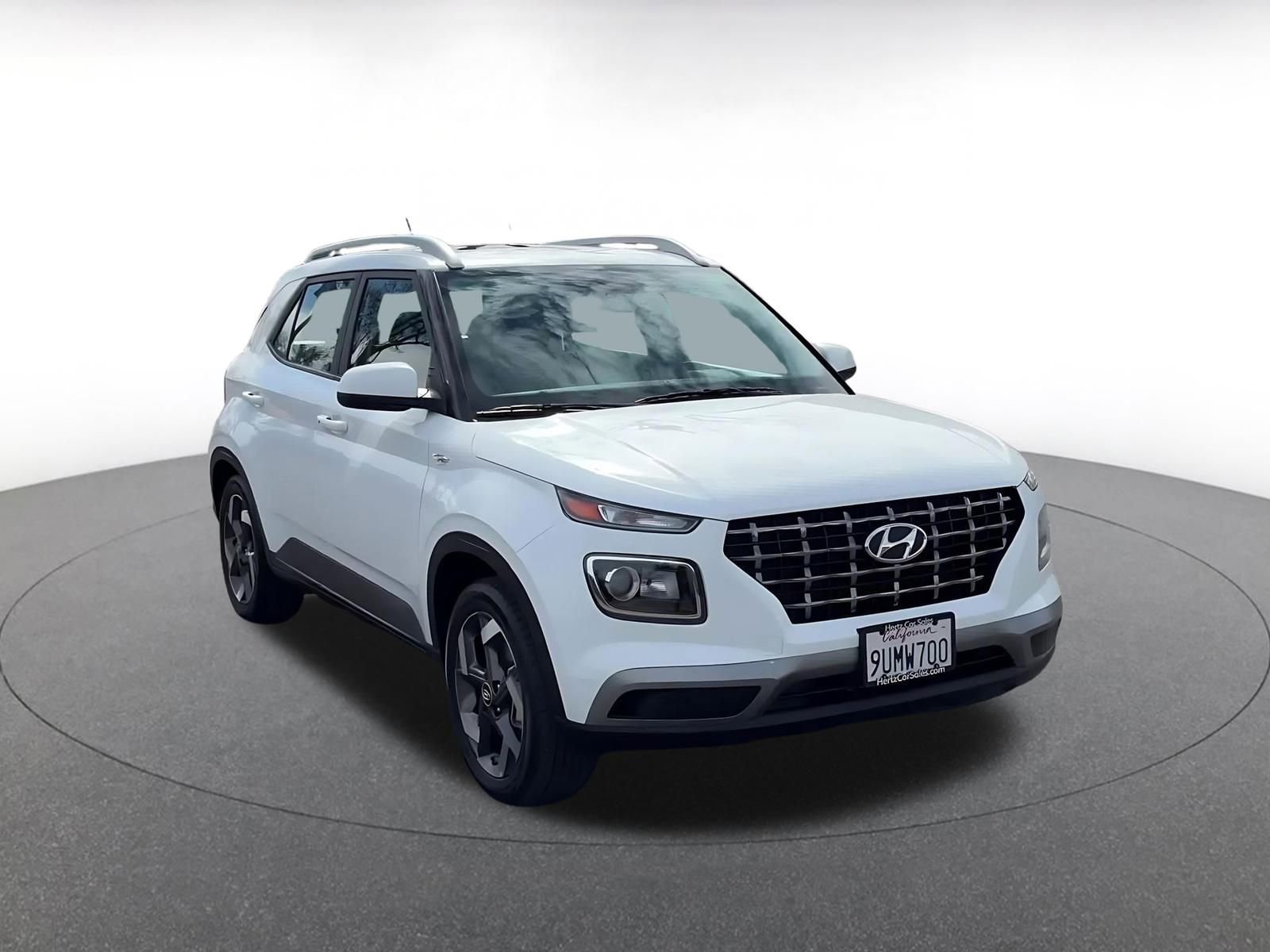 Thumbnail: 2025 Hyundai Venue - 3