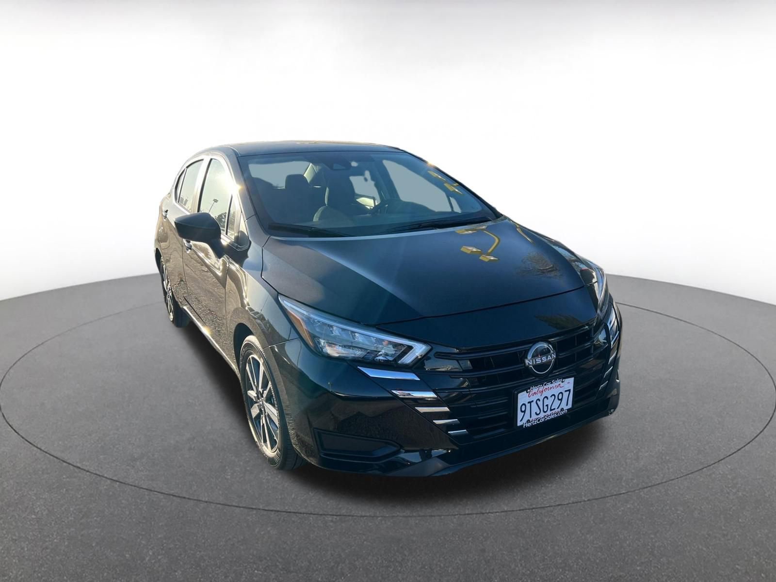 2025 Nissan Versa Sedan SV