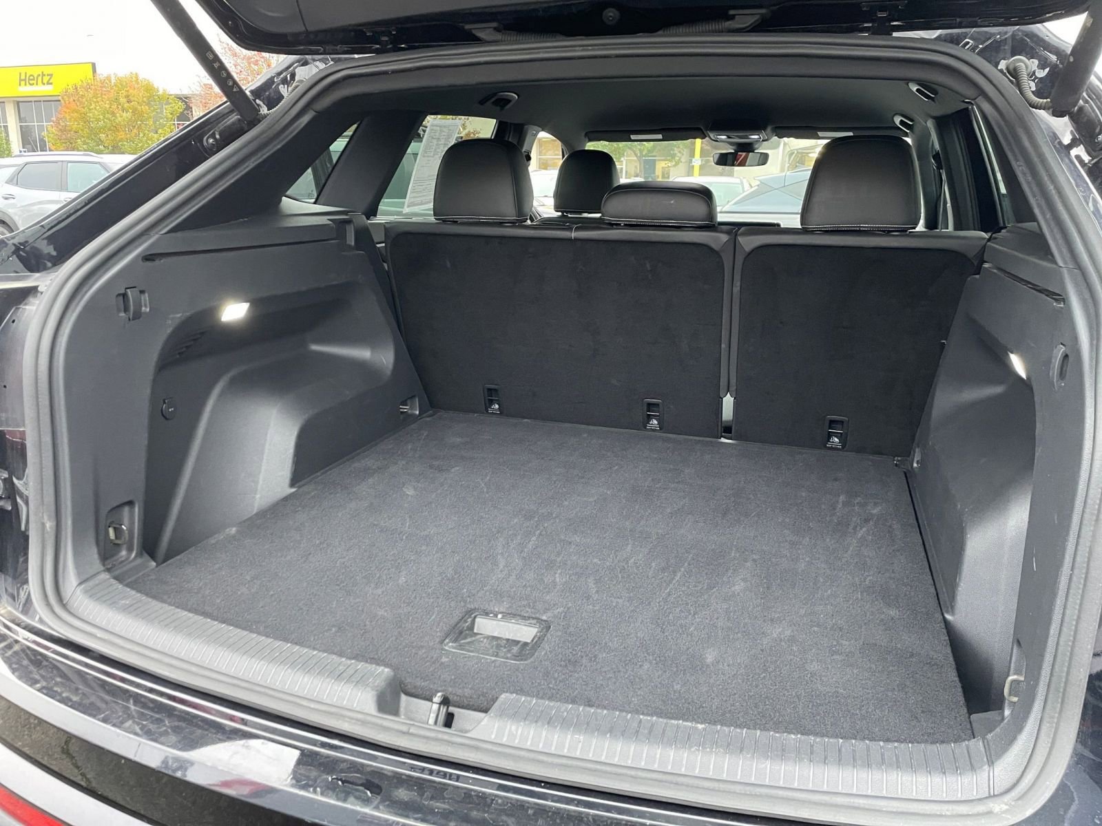 Thumbnail: 2025 Volkswagen Atlas - 32