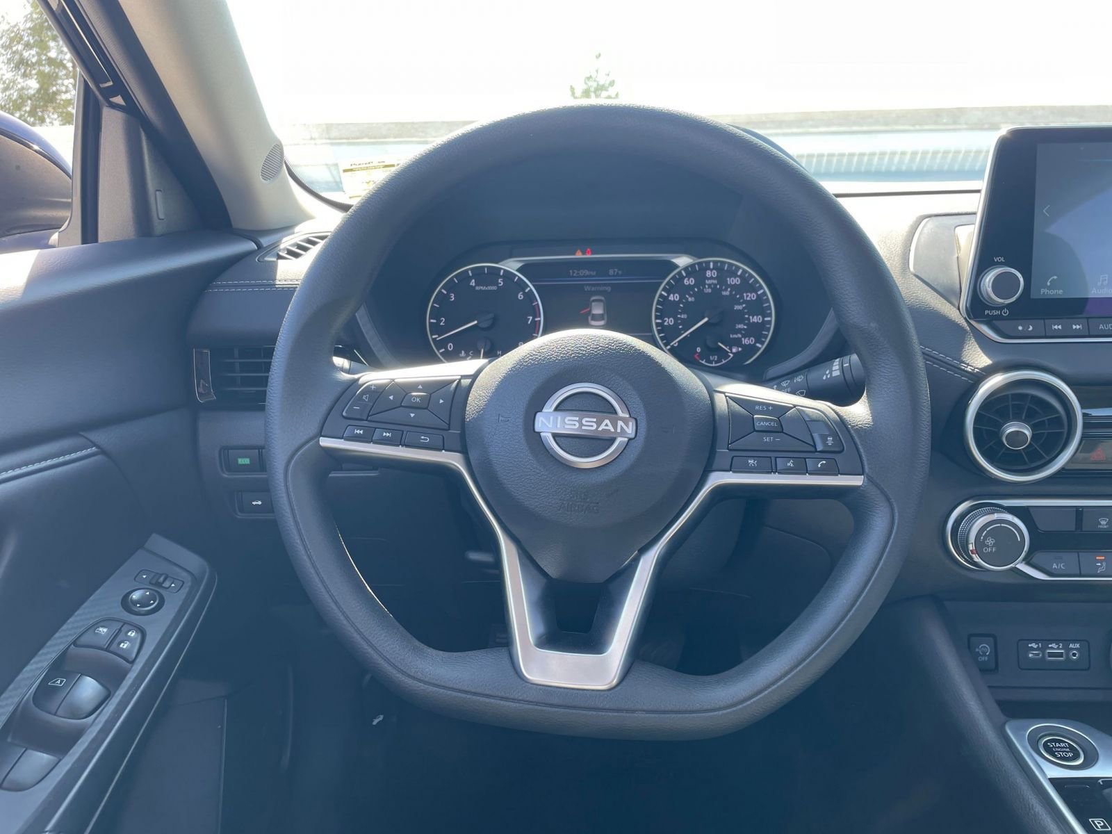 Thumbnail: 2025 Nissan Sentra - 34