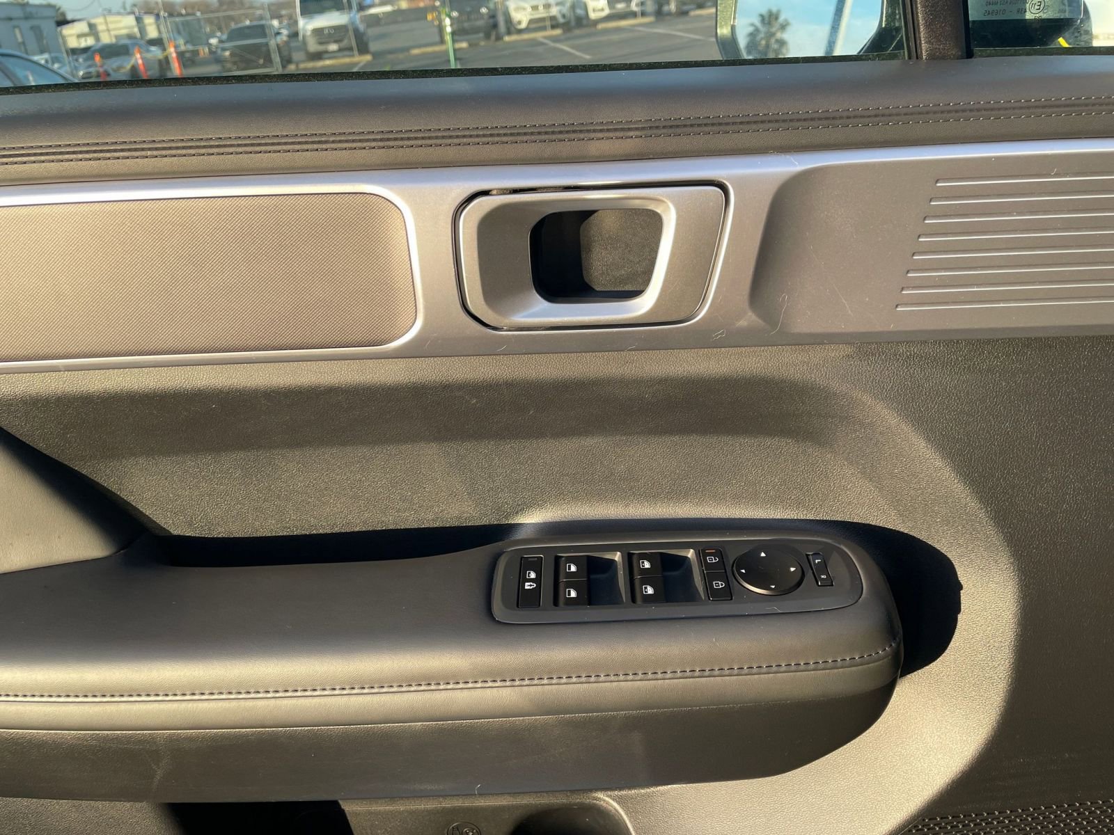 Thumbnail: 2025 Hyundai Santa Fe - 21