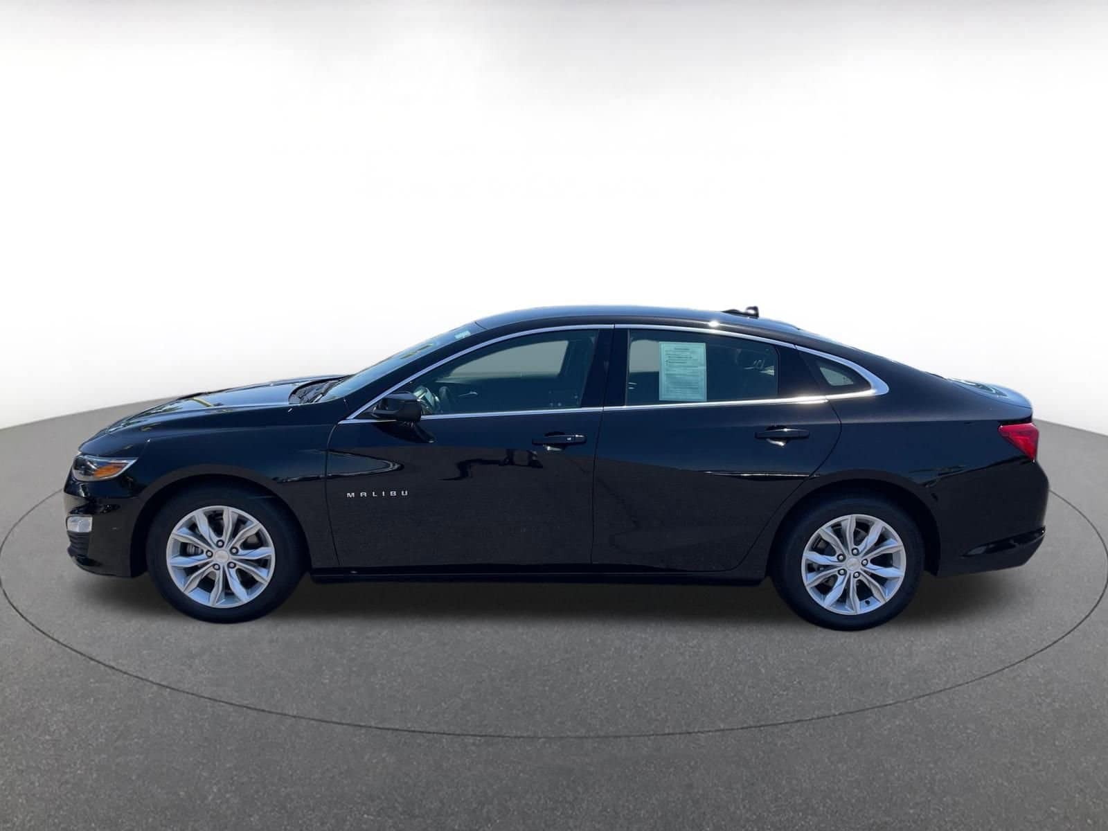 2023 Chevrolet Malibu LT 2