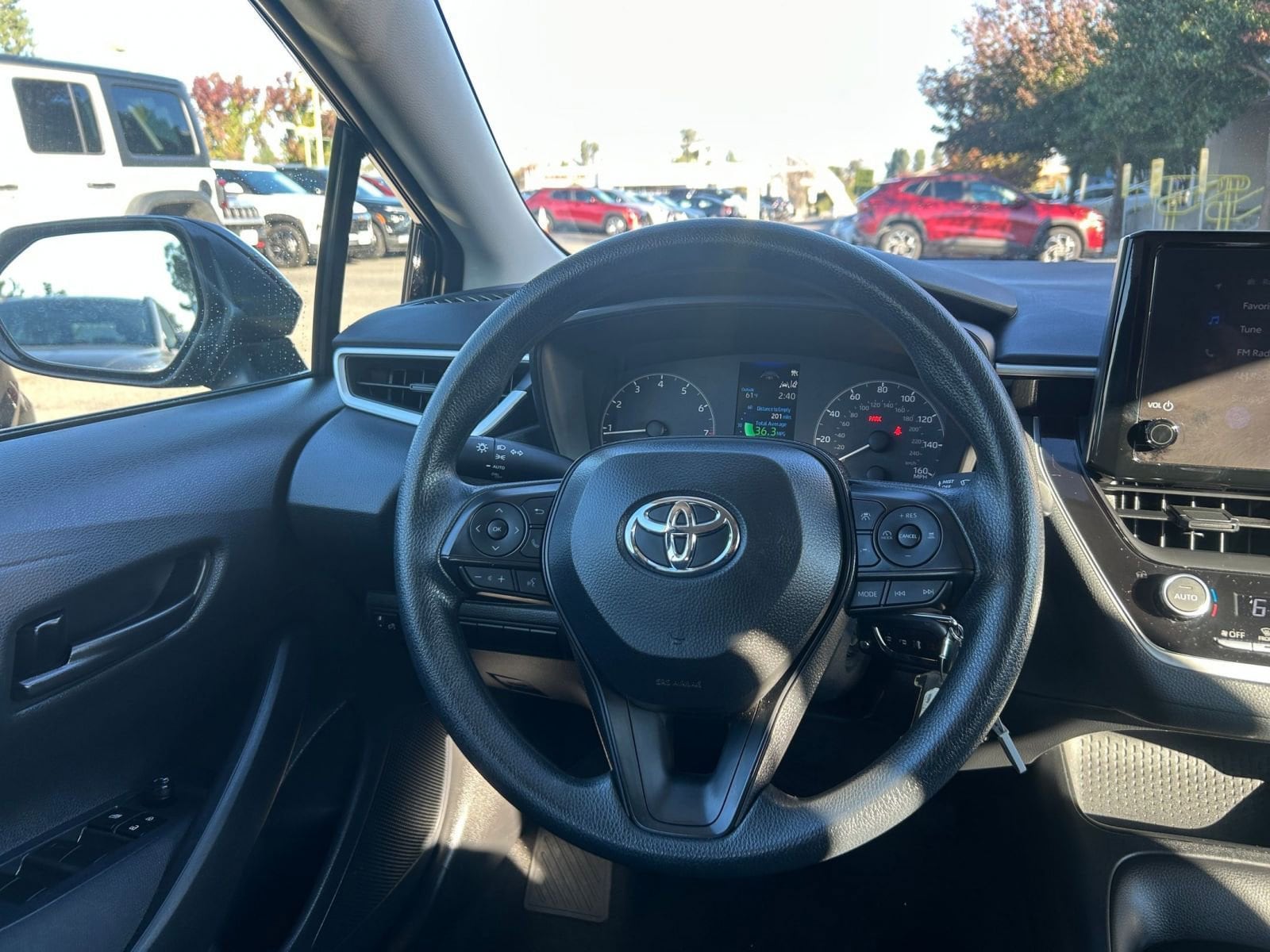 Thumbnail: 2025 Toyota Corolla - 32