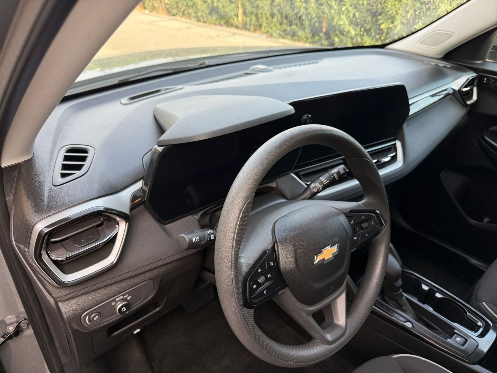 Thumbnail: 2025 Chevrolet TrailBlazer - 32