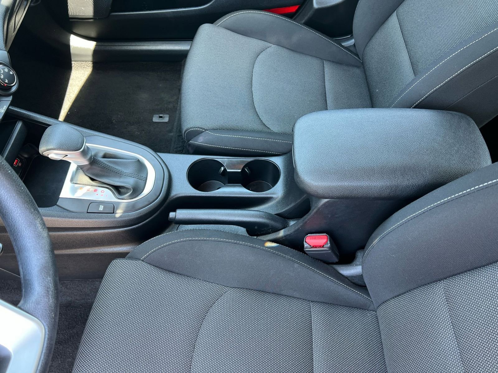 Thumbnail: 2024 Kia Forte - 29