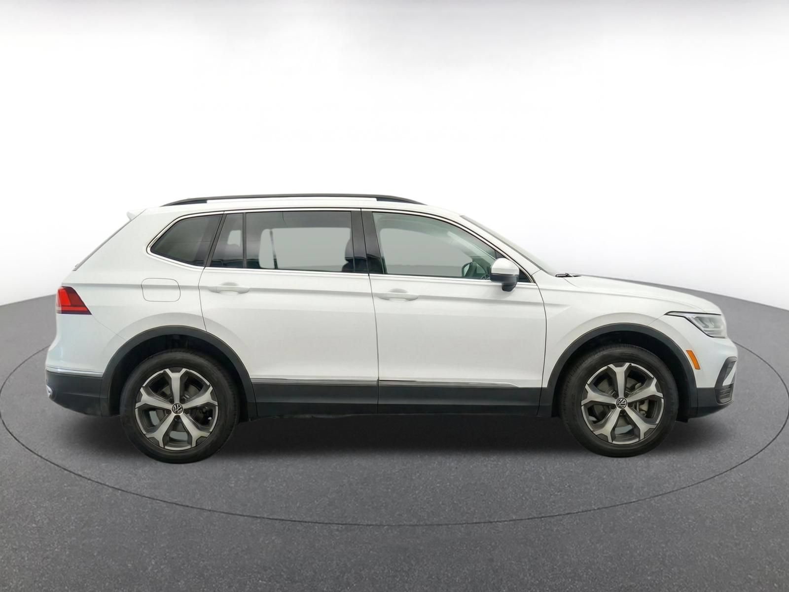 Thumbnail: 2026 Volkswagen Tiguan - 10