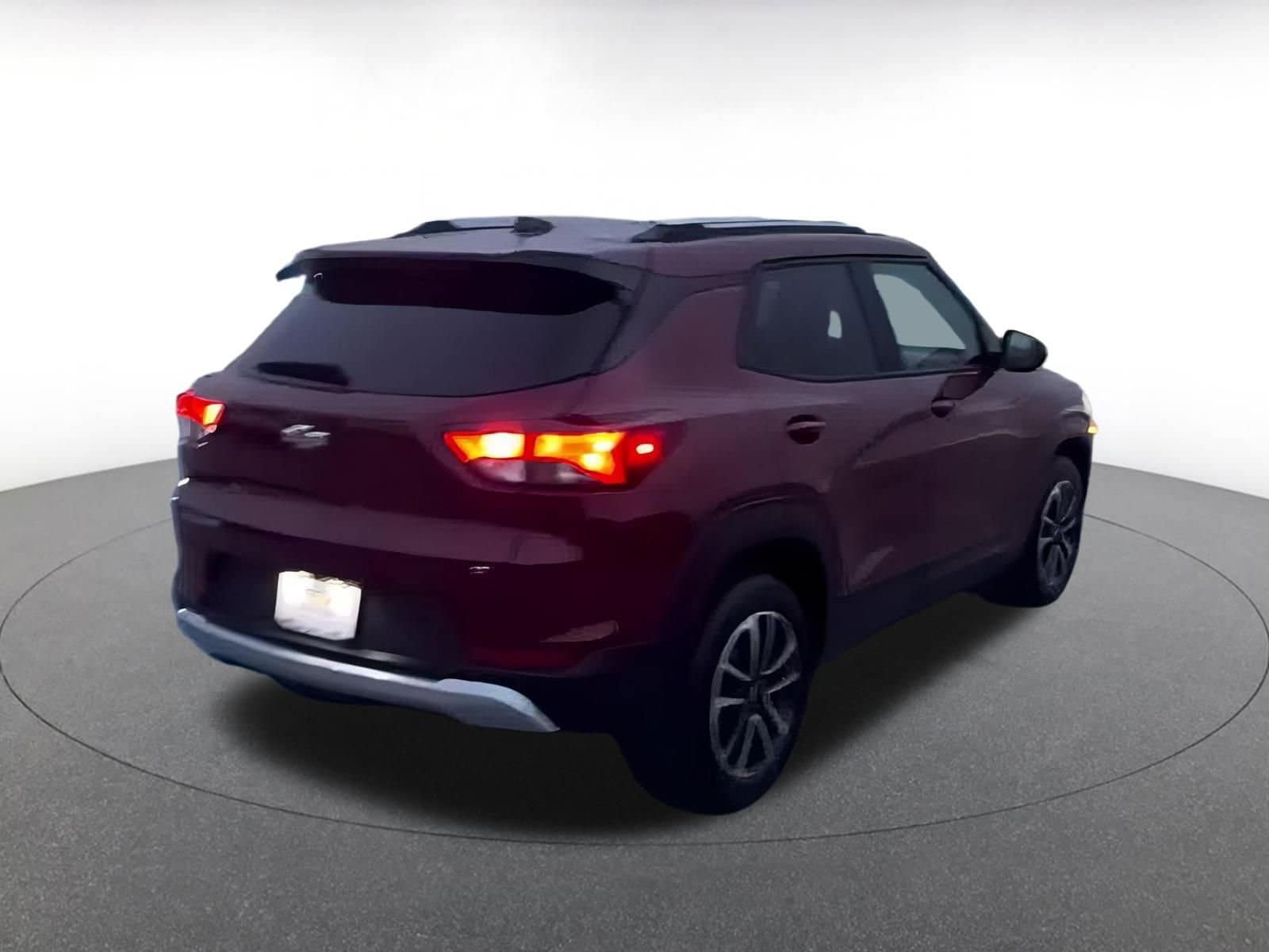 Thumbnail: 2025 Chevrolet TrailBlazer - 12