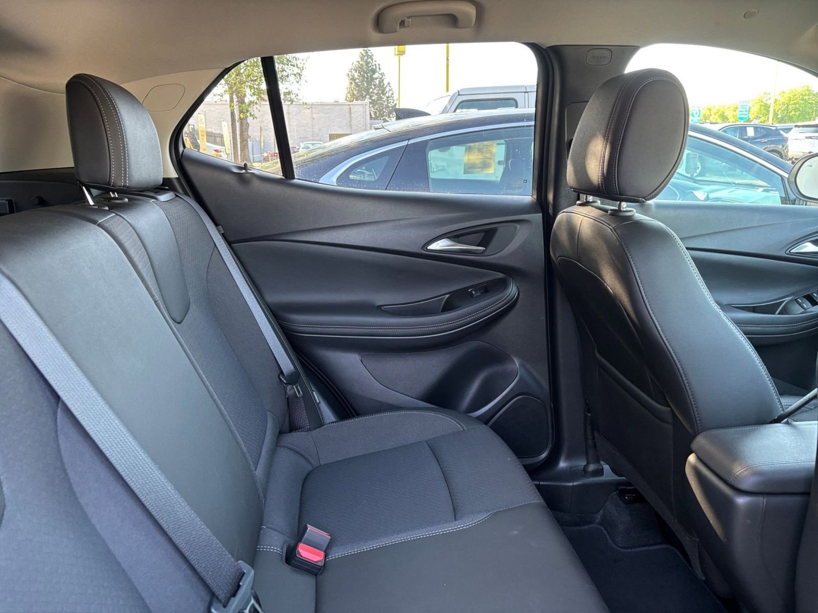 Thumbnail: 2025 Buick Encore GX - 34