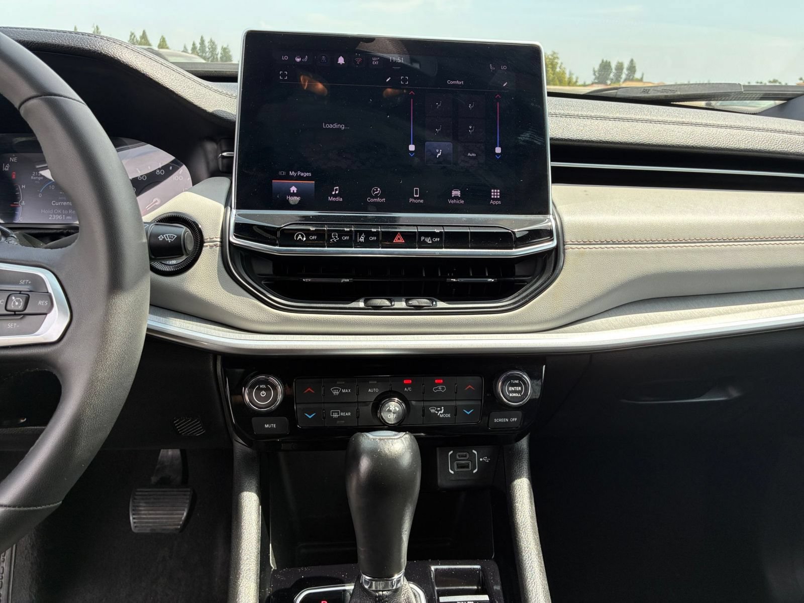 Thumbnail: 2025 Jeep Compass - 17
