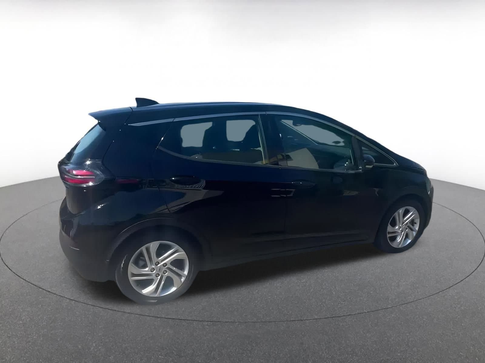 Thumbnail: 2023 Chevrolet Bolt EV - 13