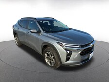 2025 Chevrolet Trax LT -
                  Fresno, CA