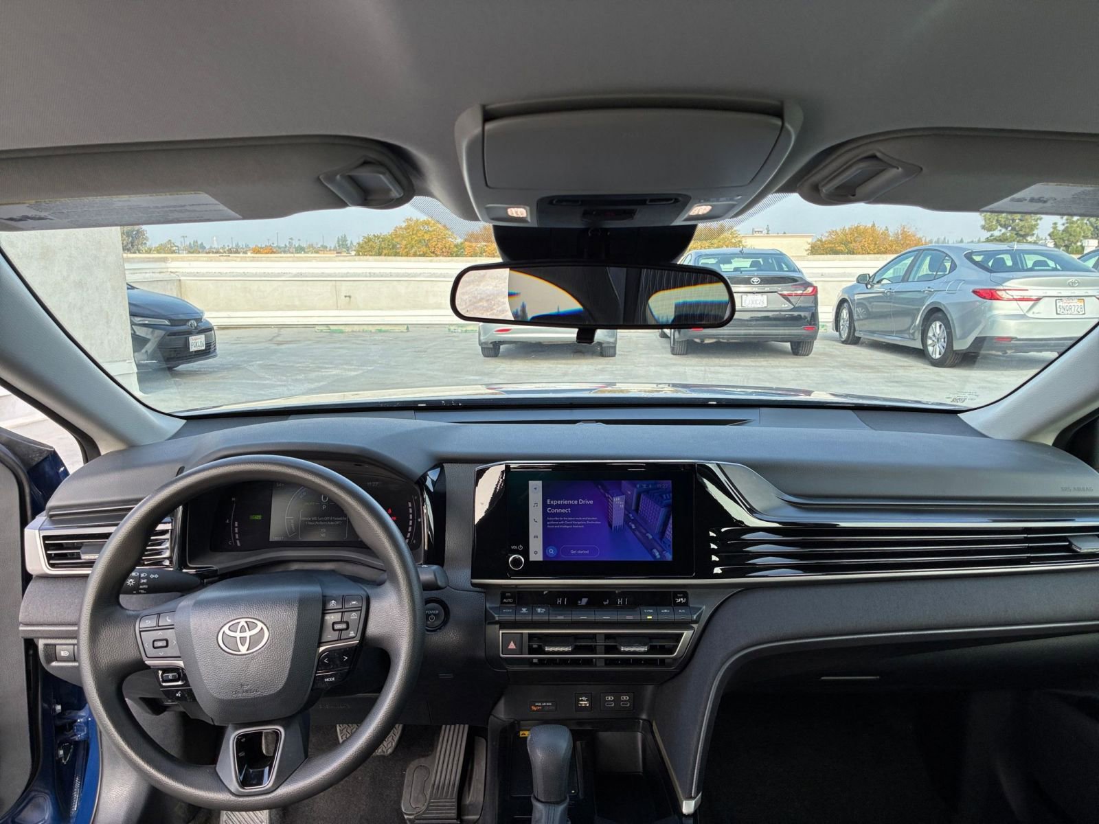 Thumbnail: 2025 Toyota Camry - 32