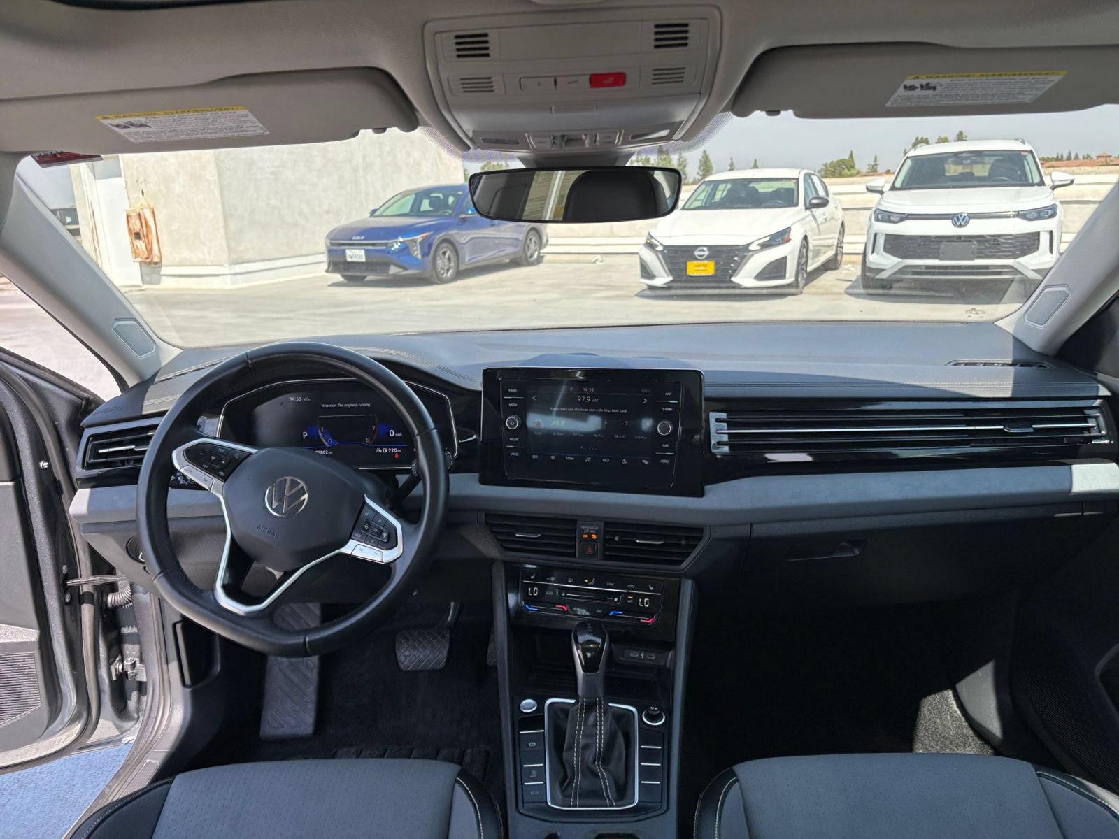 Thumbnail: 2025 Volkswagen Jetta - 34
