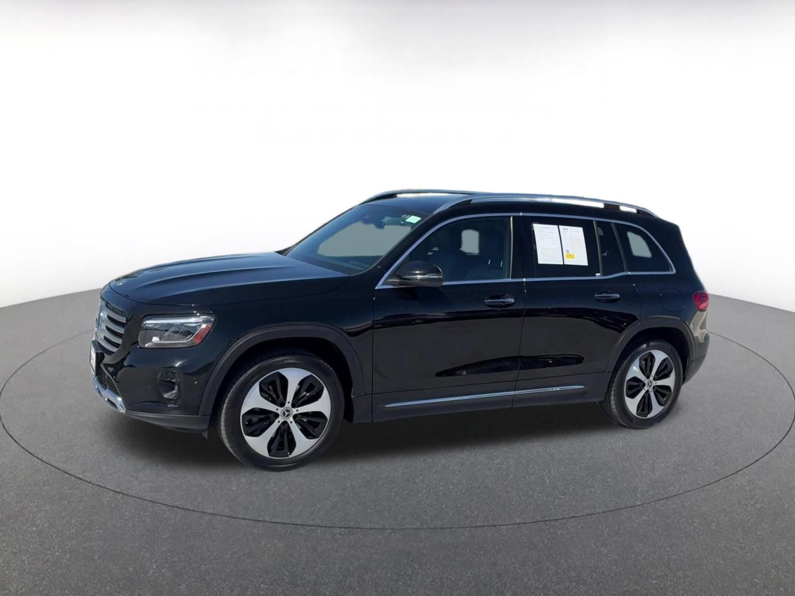 Thumbnail: 2025 Mercedes-Benz GLB - 8