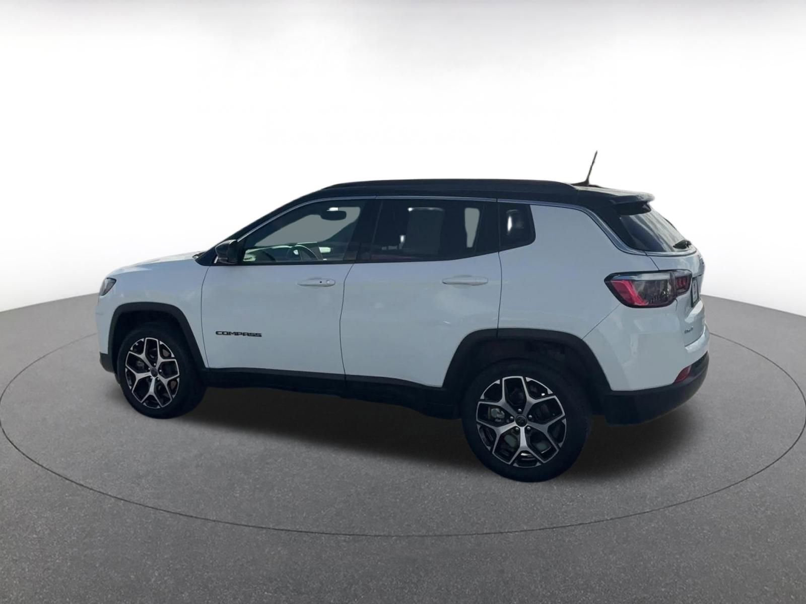 Thumbnail: 2025 Jeep Compass - 10