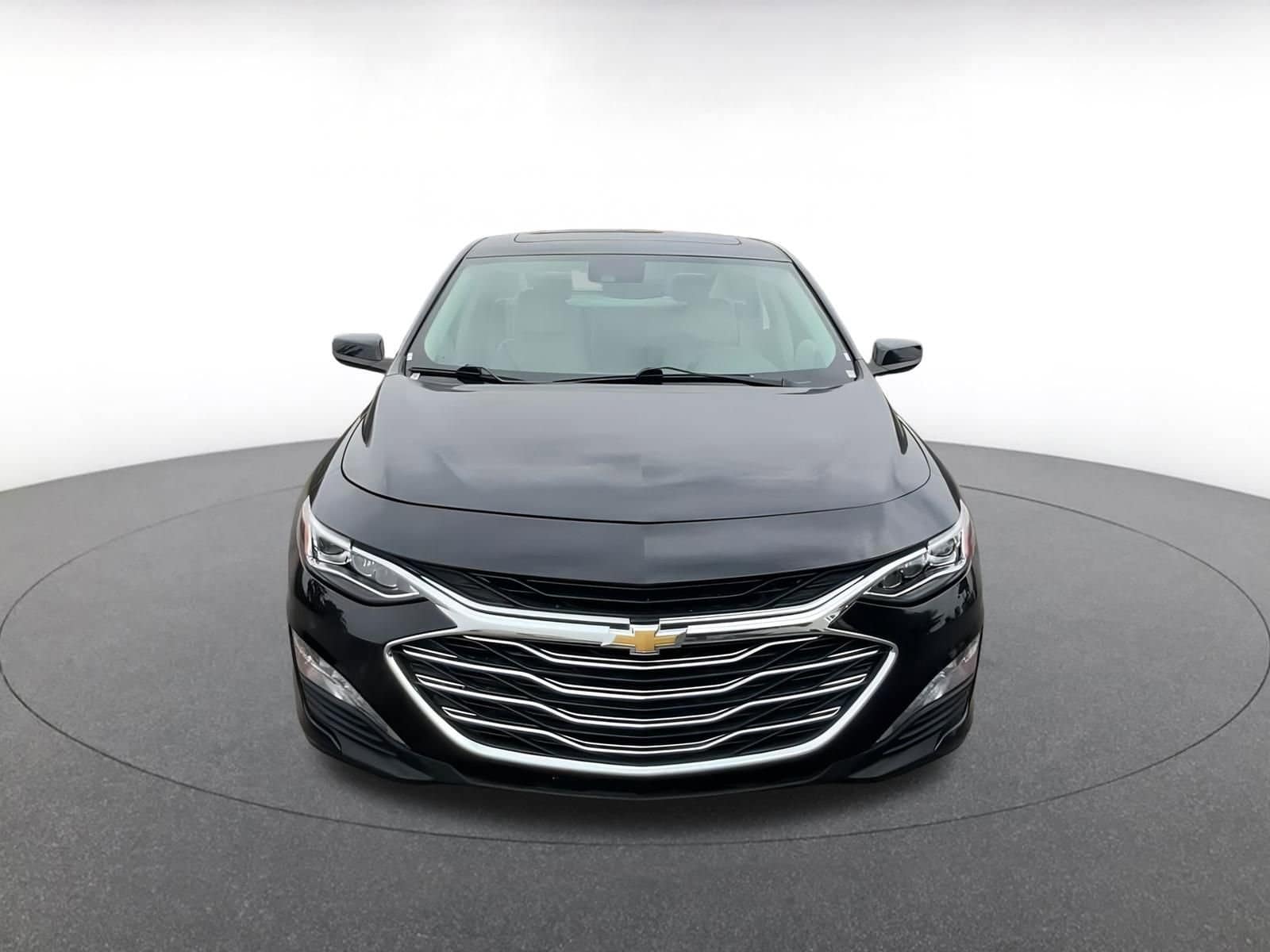 Thumbnail: 2024 Chevrolet Malibu - 4