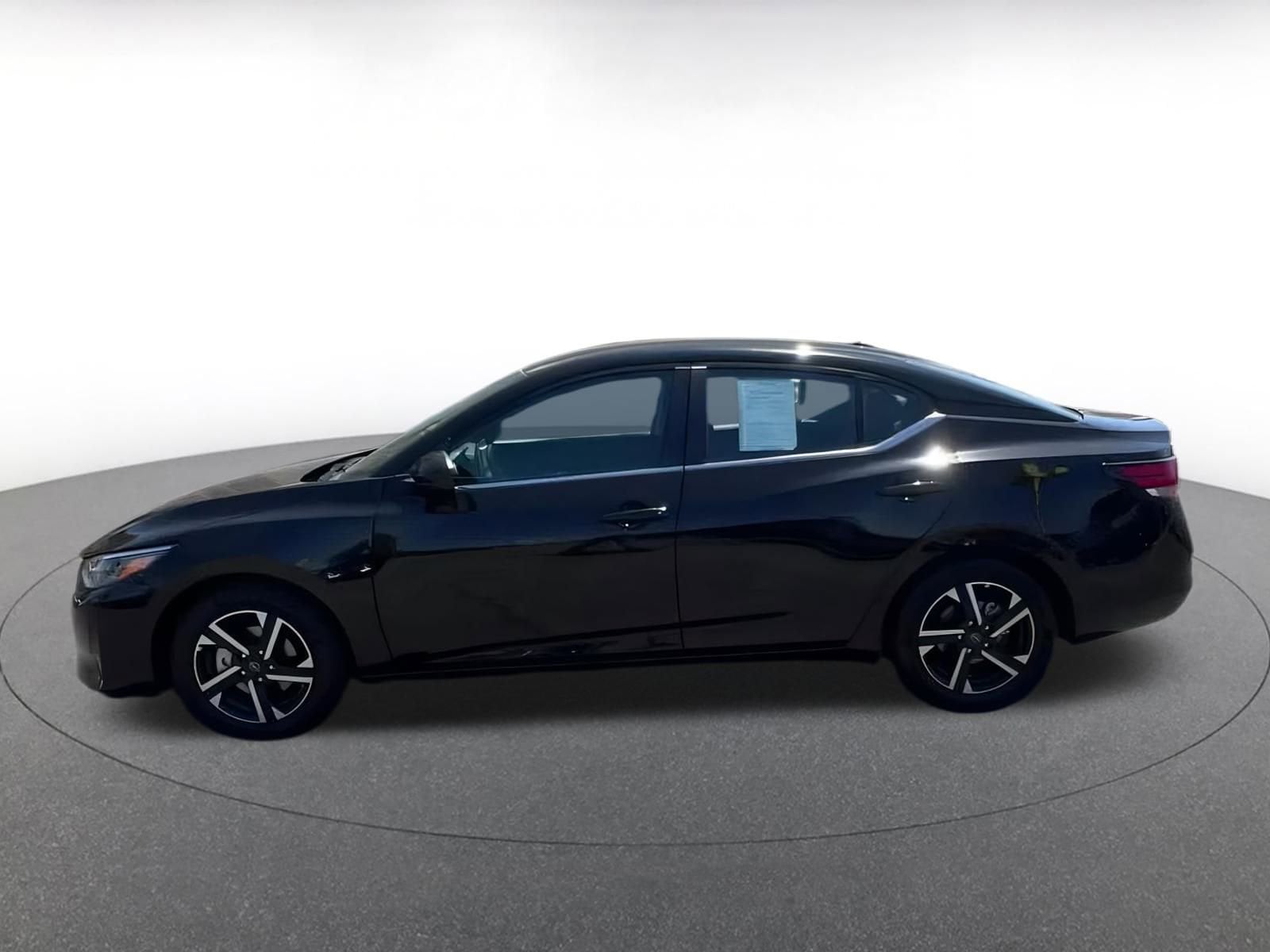 Thumbnail: 2024 Nissan Sentra - 9
