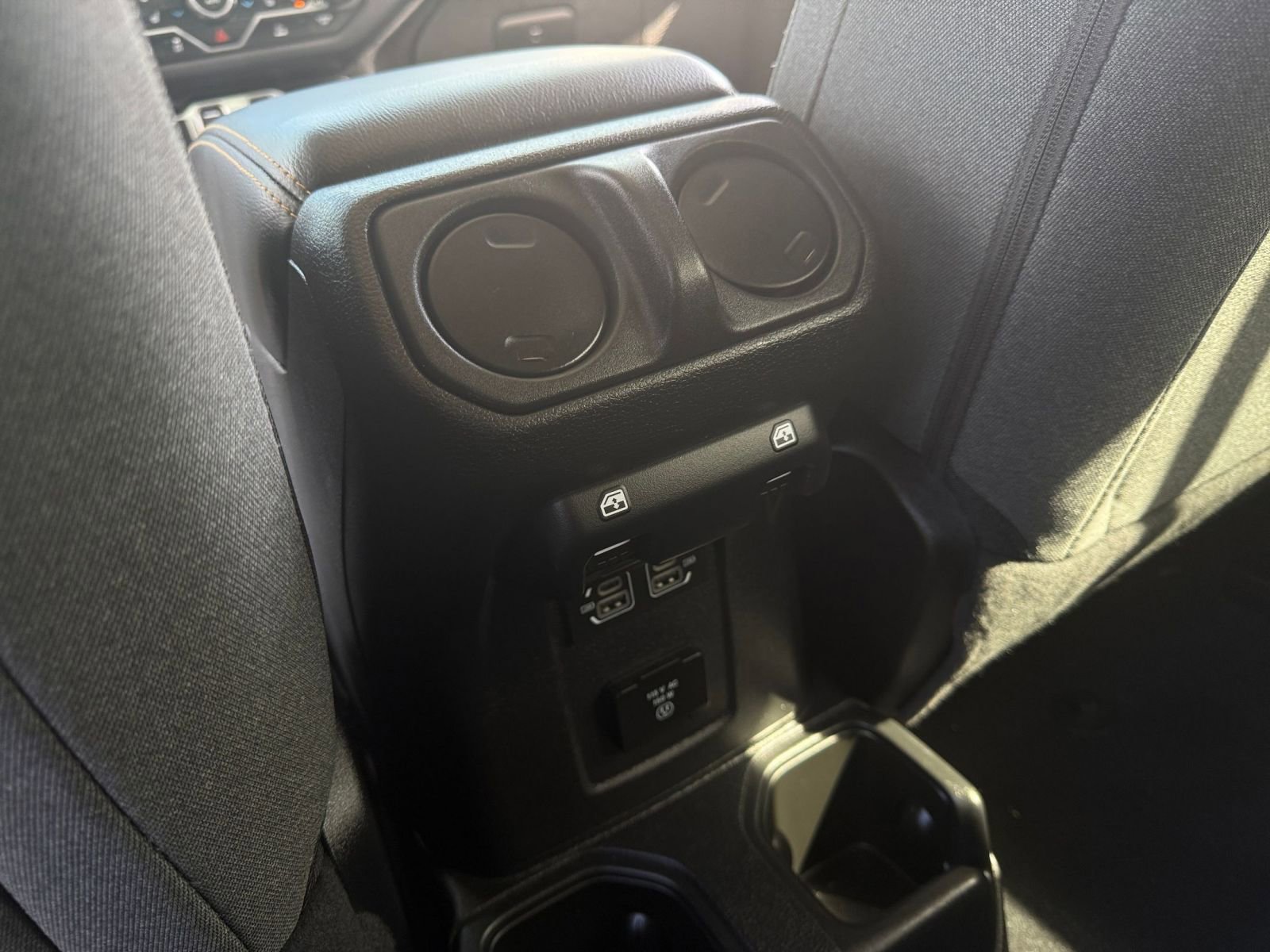 Thumbnail: 2025 Jeep Wrangler - 23