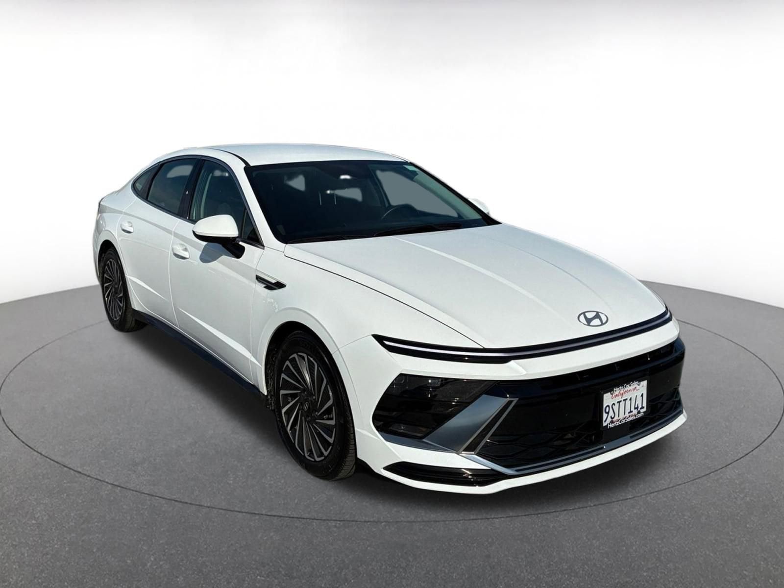 Thumbnail: 2025 Hyundai Sonata - 1