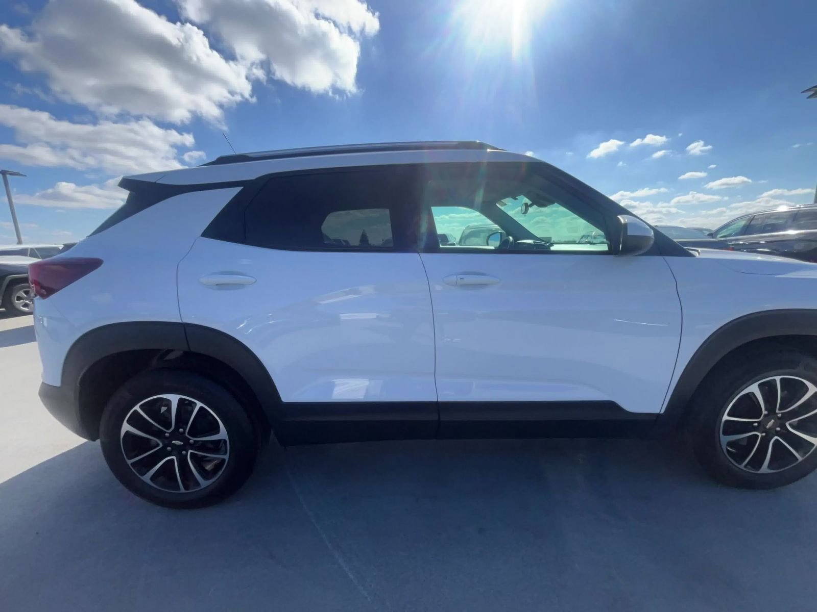 Thumbnail: 2025 Chevrolet TrailBlazer - 16