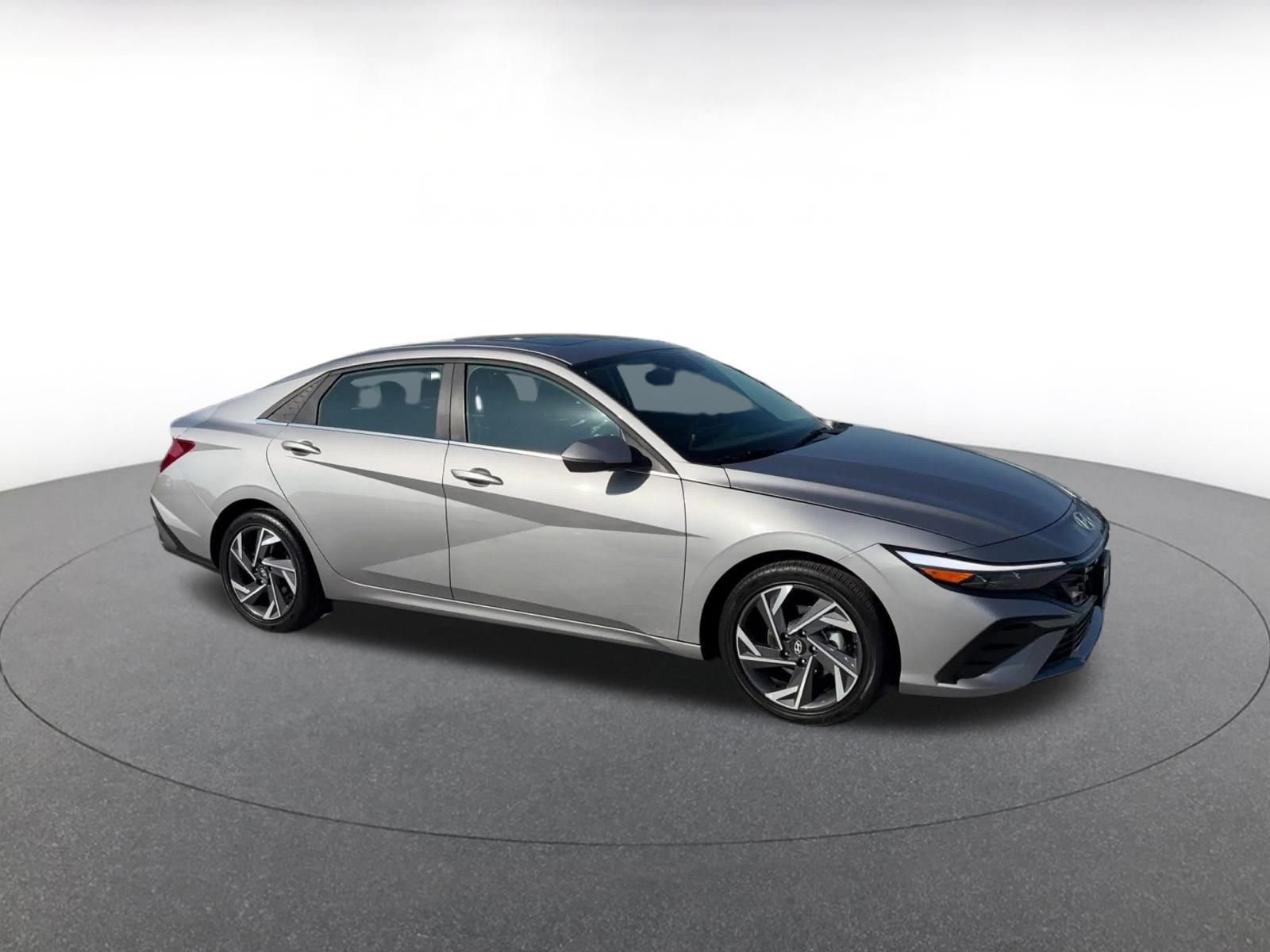 Thumbnail: 2025 Hyundai Elantra - 2